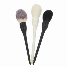 3pcs Rattan Handle Makeup Brush and Cosmetic Brushes for Even Application of Powders for Blush and Contouring and Color