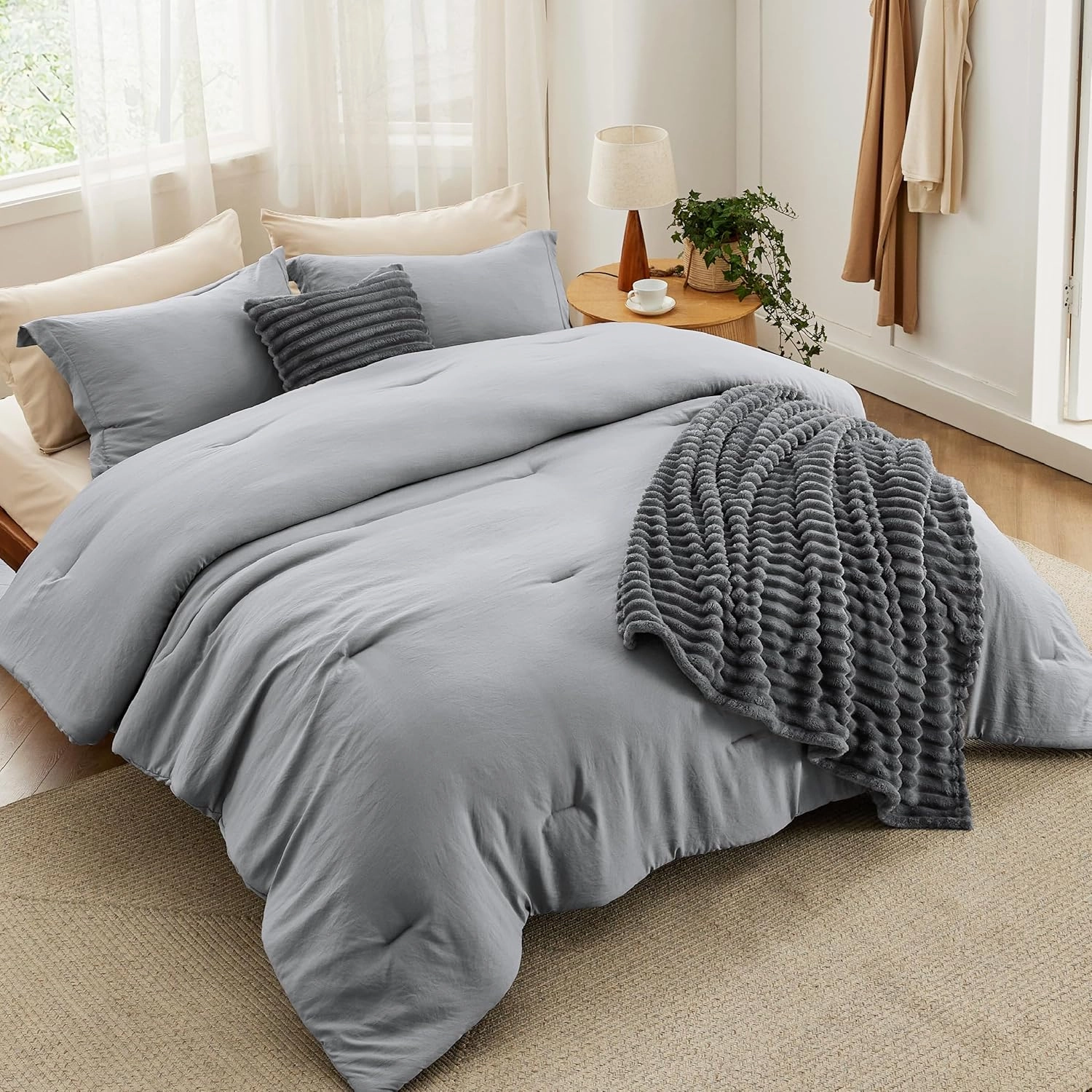 Bedsure Queen Comforter Set 5 Pieces - Bed in a Bag with Fleece Throw Blanket and Decorative Pillow, Lightweight Bedding Comforter Sets, All Season Bedding, Dark Grey