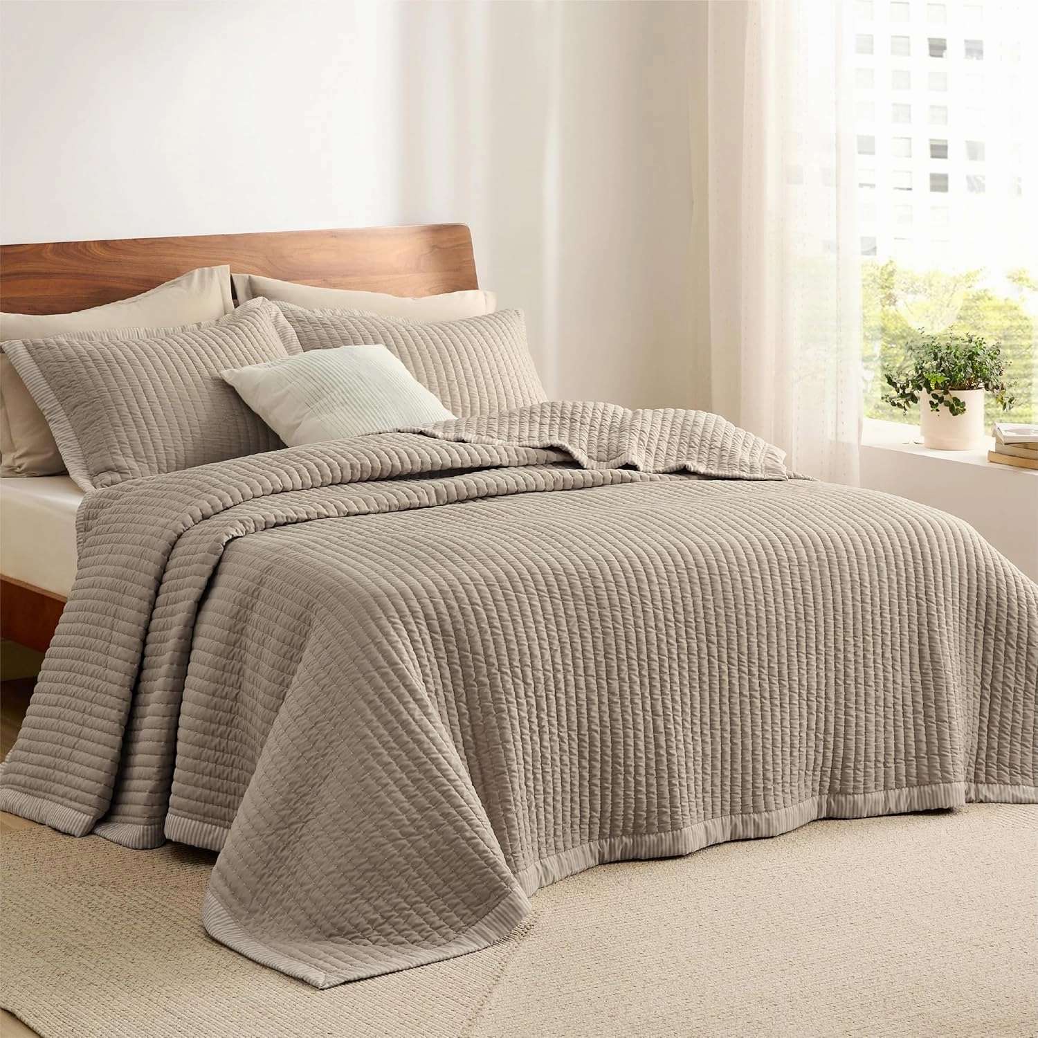 Bedsure Taupe Quilts Queen Size - Queen Quilt Bedding Set Bedspread Coverlet, Lightweight Corduroy Pattern Bedspread, 3-Piece Set with 90"x96" Coverlet & 2 Pillow Shams, All-Season Soft Microfiber