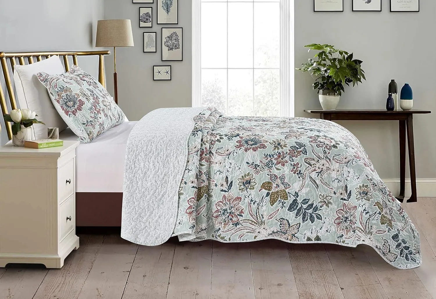 Brilliant Sunshine Green Vintage Beautiful Flowers, 2-Piece Quilt Set with 1 Sham, Reversible Bedspread, Soft Lightweight Coverlet, All-Season, Twin, Green