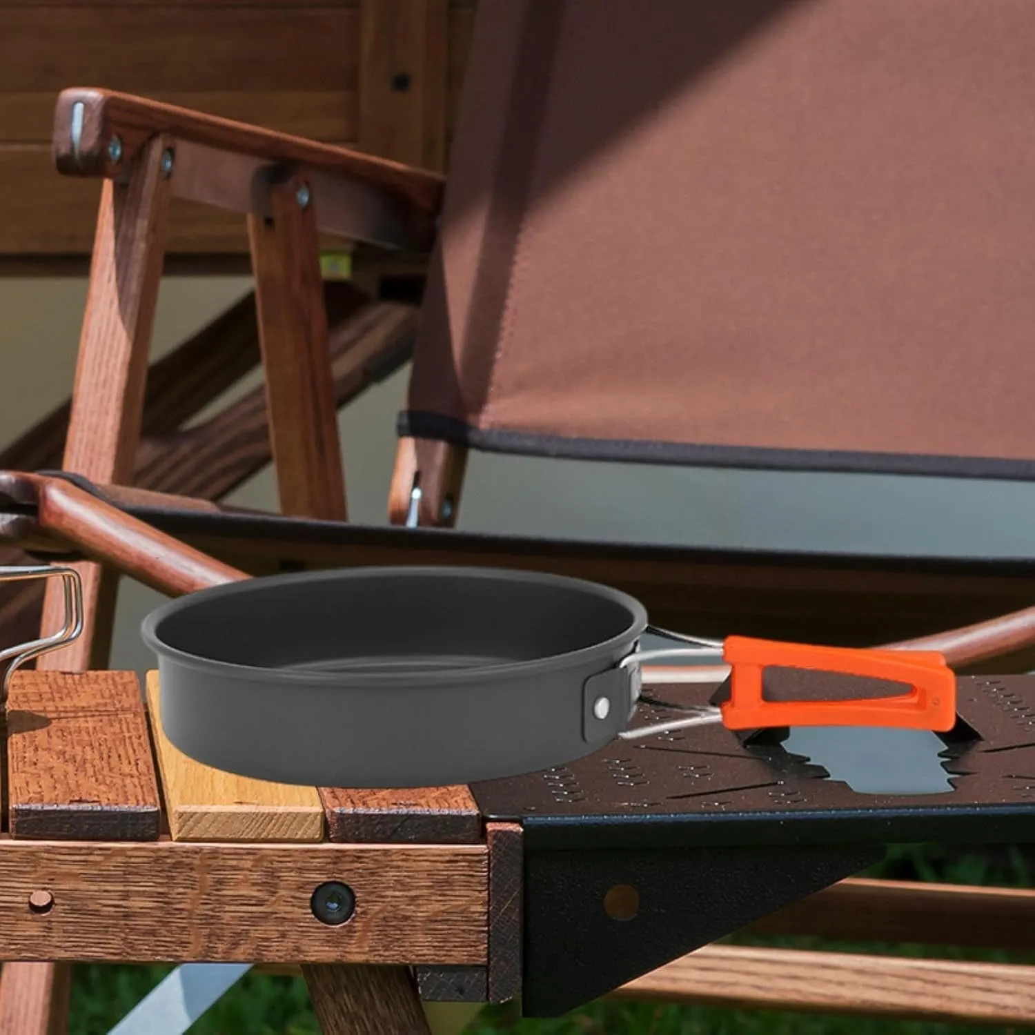 Camping Frying Pan Round Cooking Pot Versatile Folding Handle Non-Stick Frying Pan Camping Skillet for Picnic Backpacking, S
