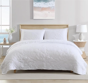 CARIBBEAN JOE Full/Queen Outlined Shell 3-Piece Quilt Set, Coastal Beach Design Bedding, White