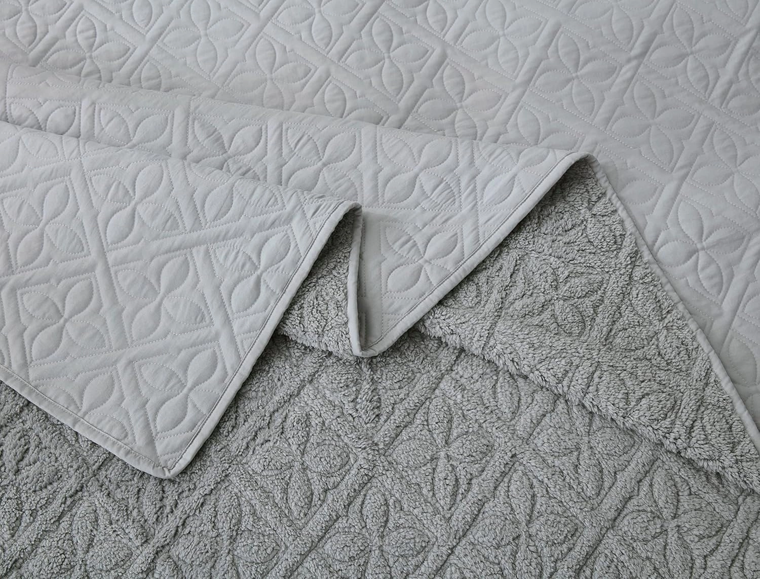 Chezmoi Collection Bethany 3-Piece Queen Sherpa Quilt Set - Floral Quilted Sherpa Blanket Reversible Washed Microfiber Lightweight Bedspread - Queen Size, Gray