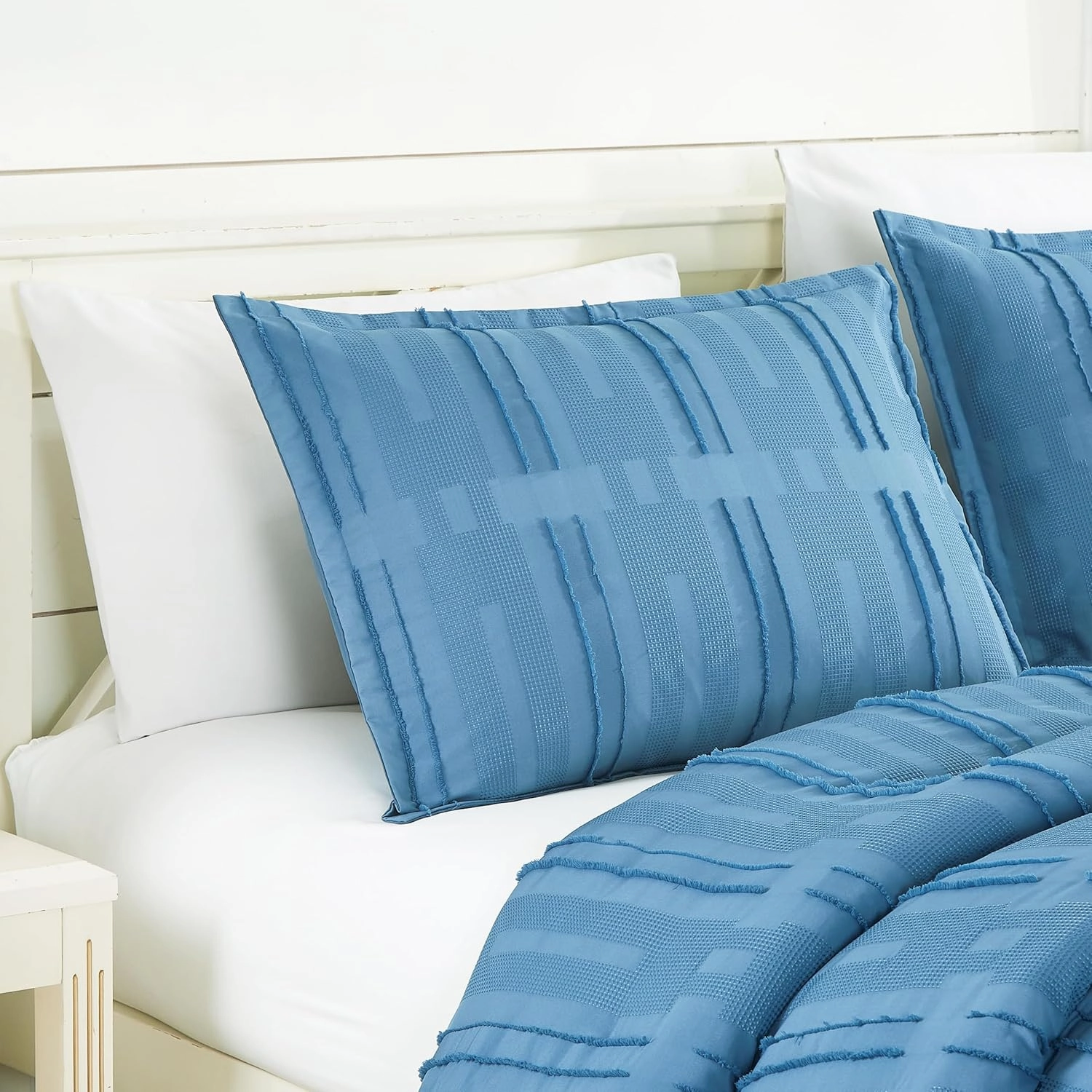 Chezmoi Collection Carter Blue Clip Jacquard Geometric Comforter Set, King - 3-Piece Striped Pattern Waffle Textured Lightweight Bedding