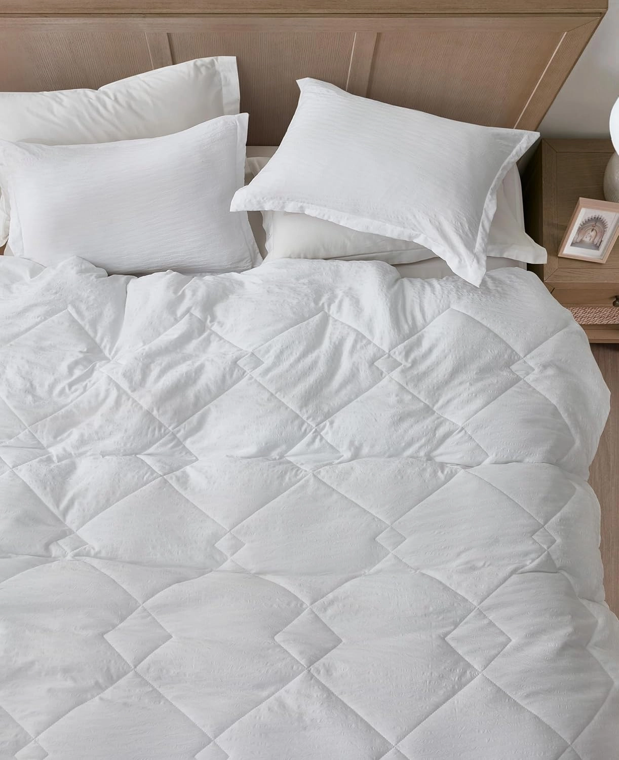 Chezmoi Collection Hugo 3-Piece Textured Thin Comforter Set - Lightweight Woven Design - Soft Microfiber Bedding for All Season, Full, White