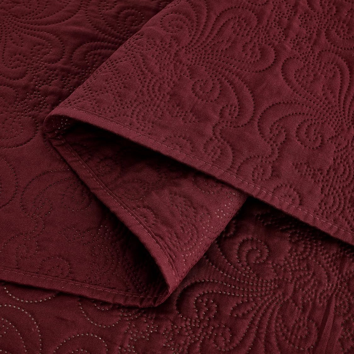 Chezmoi Collection Luca 3-Piece Oversized Bedspread Set, King Size, Burgundy - Summer Quilt Lightweight Microfiber Bedspread 118 x 106 - Floral Medallion Pattern Coverlet for All Season