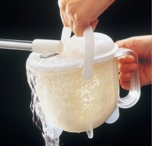 Creative Plastic Rice Washing Tool