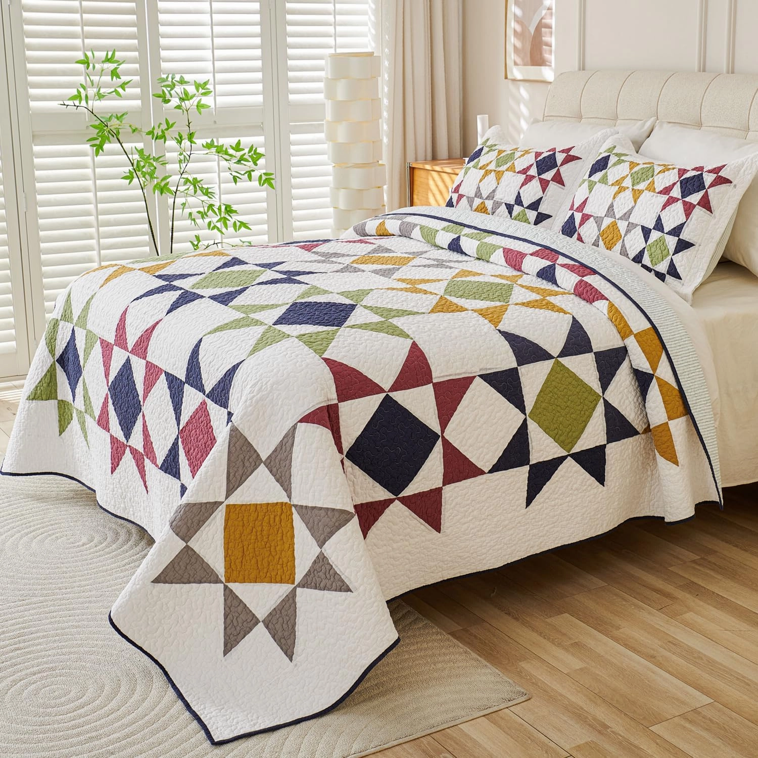 EVENHUG 100% Cotton Real Patchwork Quilt Queen Size Lightweight Bedspread Coverlet Bedding Set Reversible Bed Cover with Pillow Shams for All Seasons 3 Pieces (90"X90")