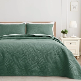 Exclusivo Mezcla Queen Quilt Bedding Set, Lightweight Green Quilts Queen Full Size for All Seasons, Soft Microfiber Bedspreads Coverlets Bed Cover with Leaf Pattern, 3 Piece