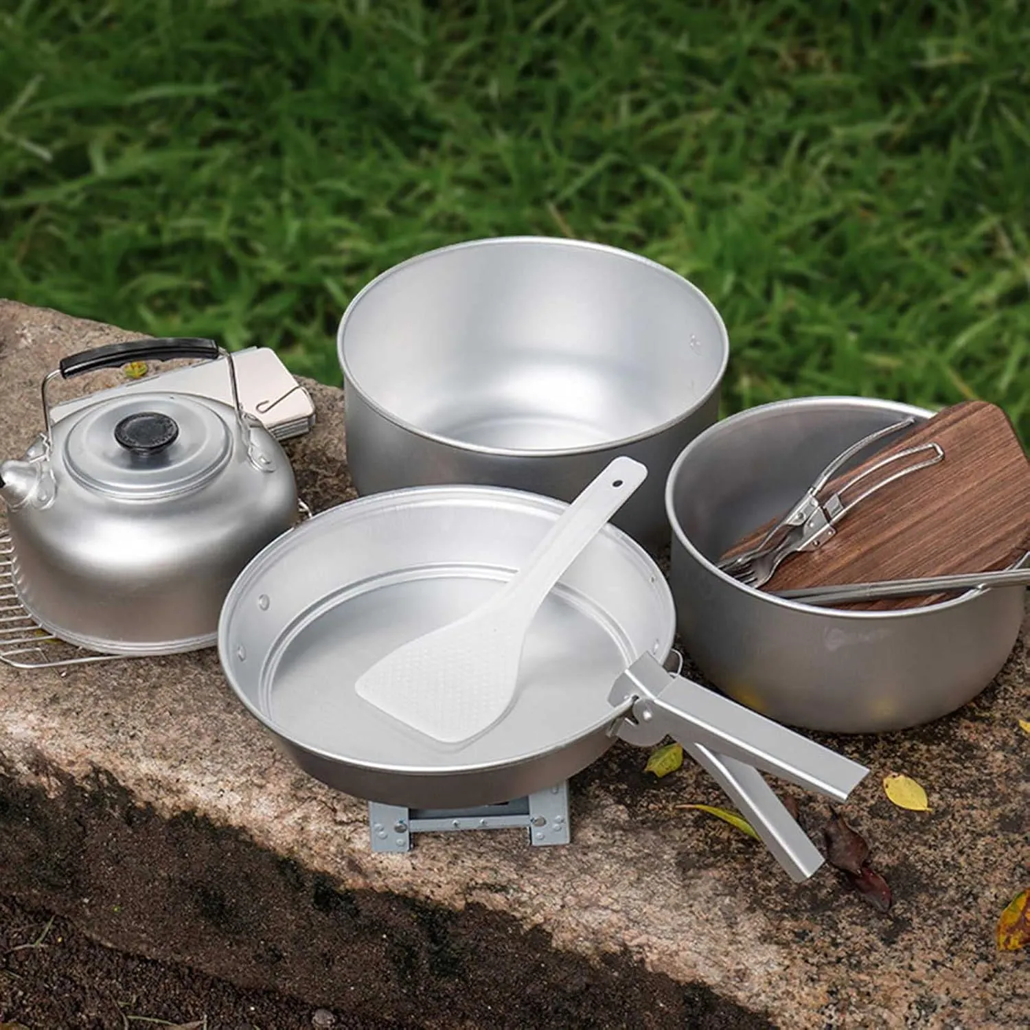 Four-Piece Outdoor Camping Aluminum Camping Household Frying Pan Dry Soup Kettle Storage is Portable and Light (Silver A)