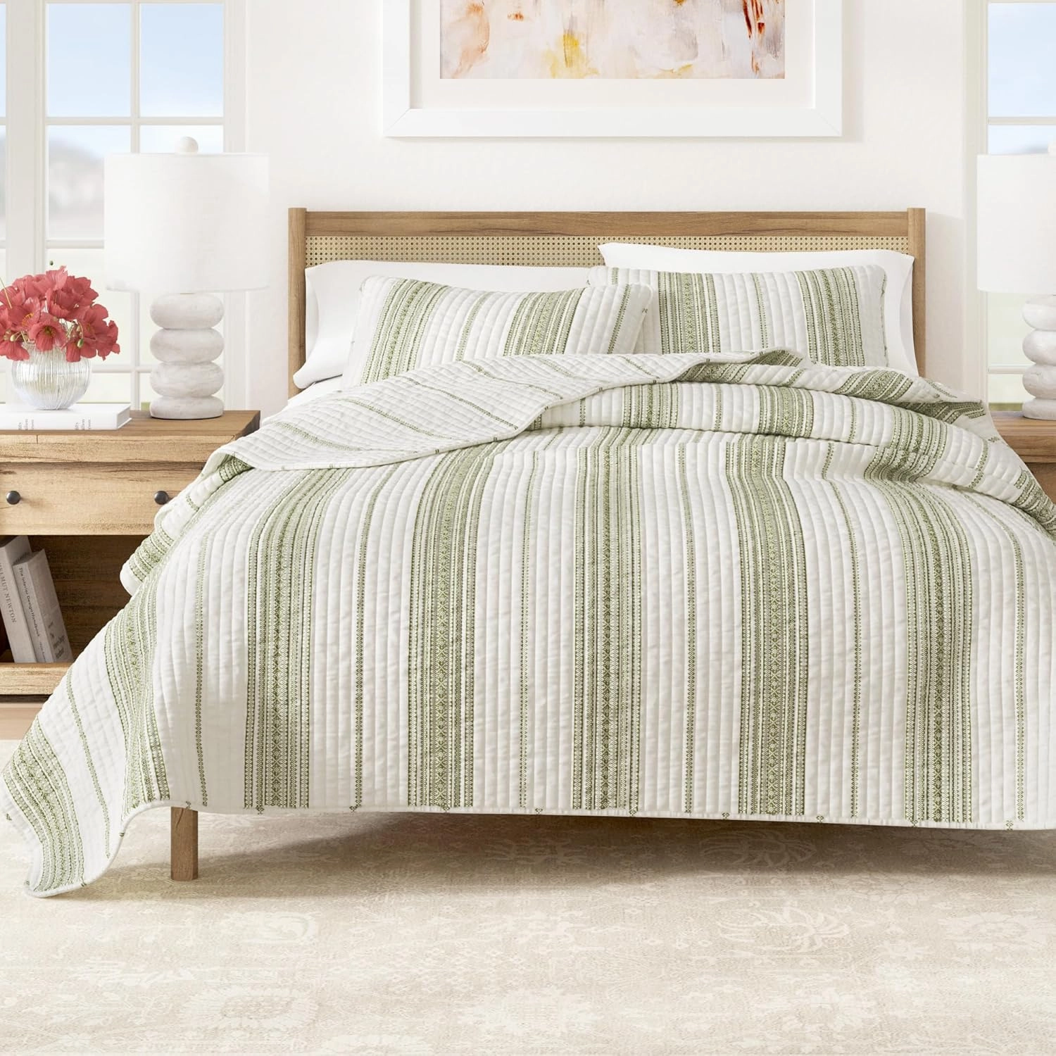 Full/Queen Reversible Quilt Bedding Set - All Season, Modern, Lightweight Bedspreads - White and Green Striped Coverlets (Includes 1 Quilt, 2 Pillow Shams)