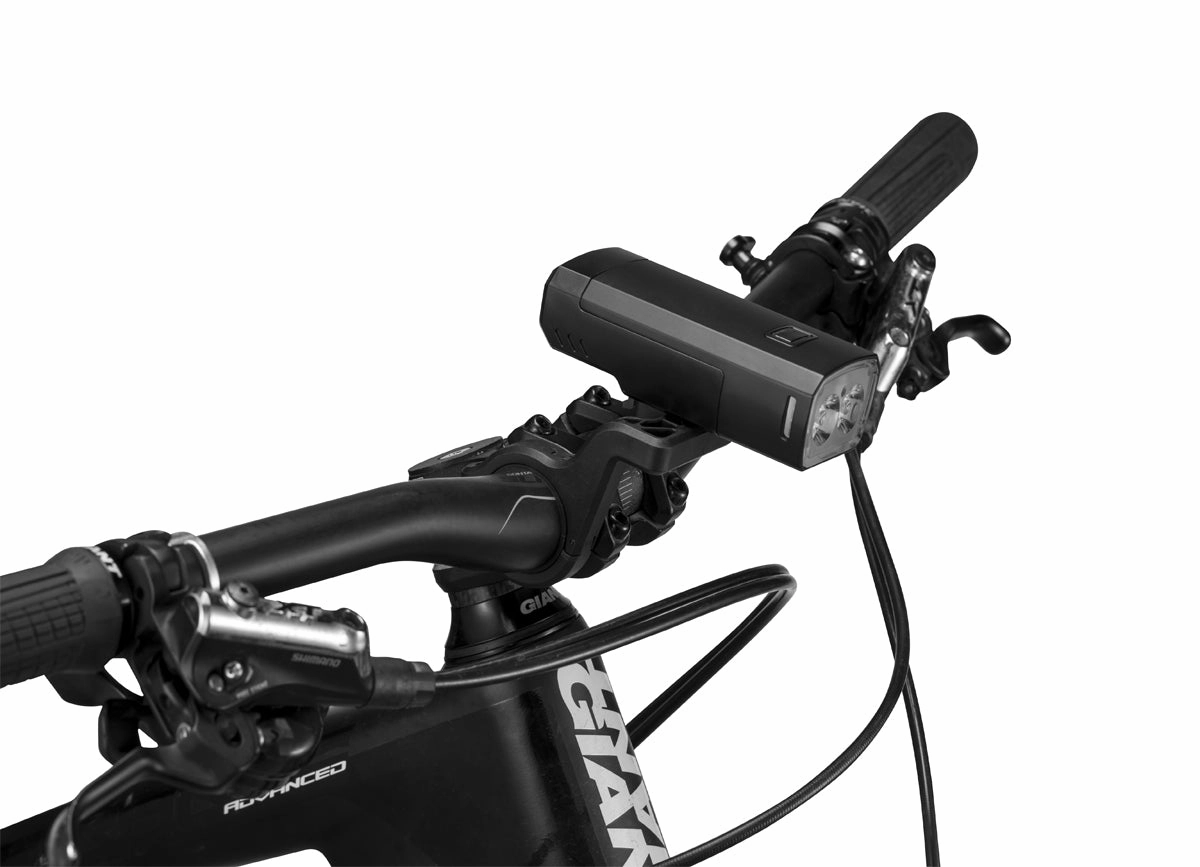 Giant Recon HL 1600 Cycle Light