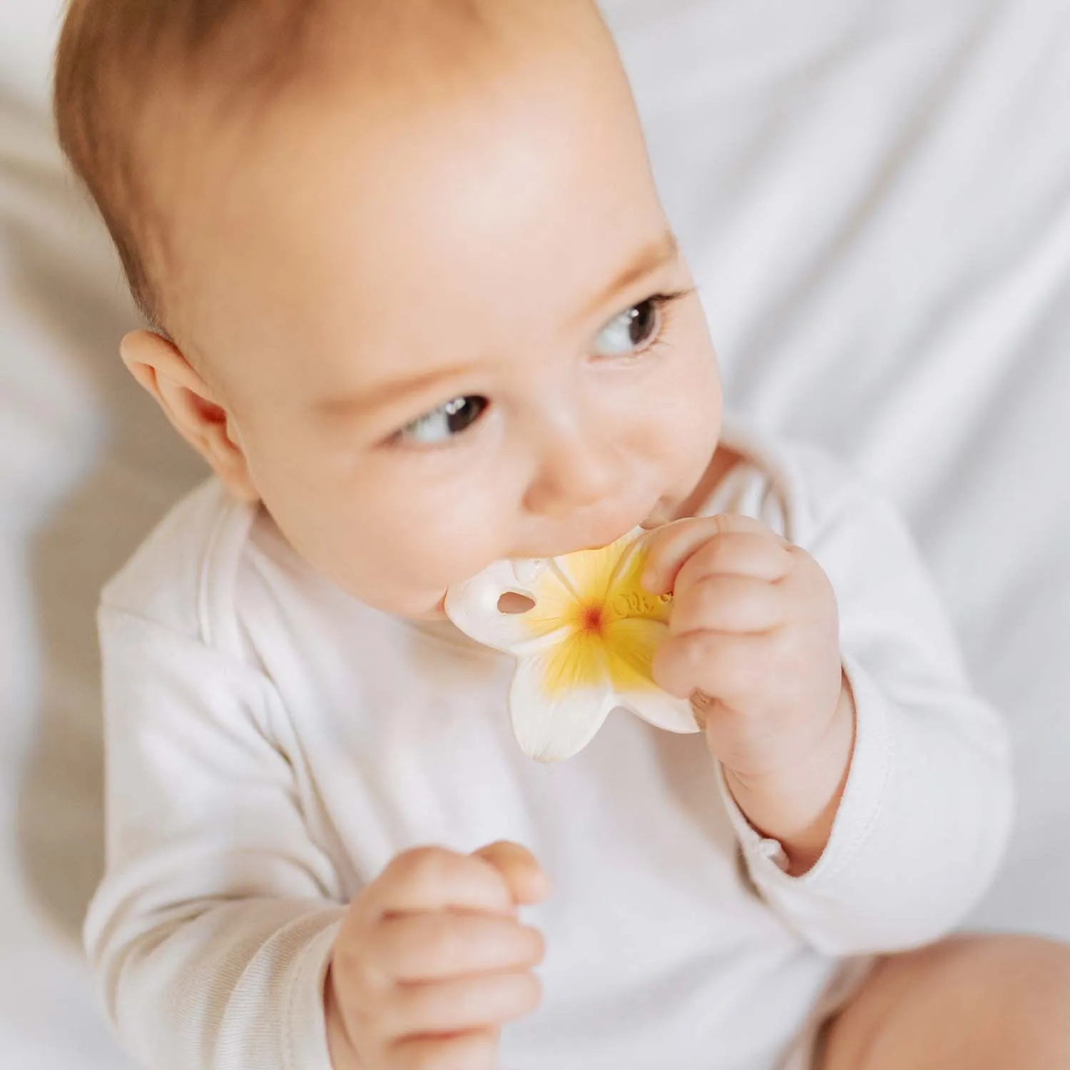Hawaii Flower Teether by Oli and Carol