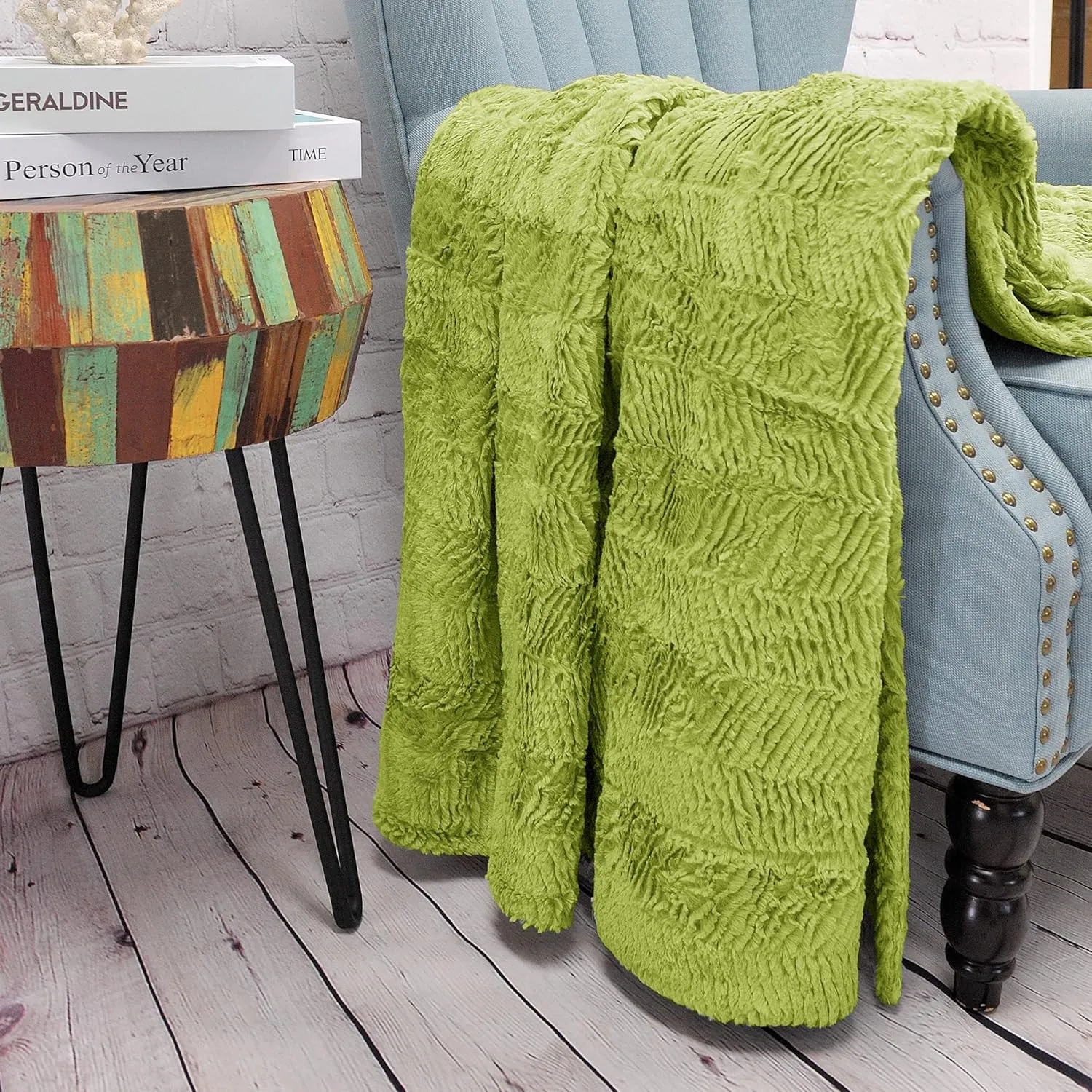 Home Soft Things Green Herringbone Brushed Throw Blanket, 60'' x 80'', Dark Citron, Lightweight Fluffy Plush Comfy Cozy Couch Bed Covers Suitable for Kids Adults Friends Home Décor