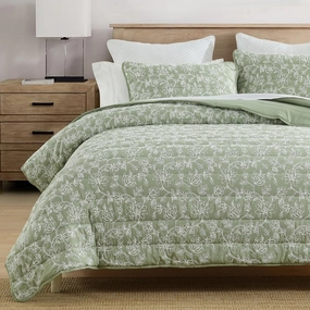 HORIMOTE HOME Floral Embroidery Quilt King Size, Sage Green King Quilt Bedding Set Soft Lightweight Bedspread 3 Pieces Shabby Chic Farmhouse King Size Comforter Set for All Seasons