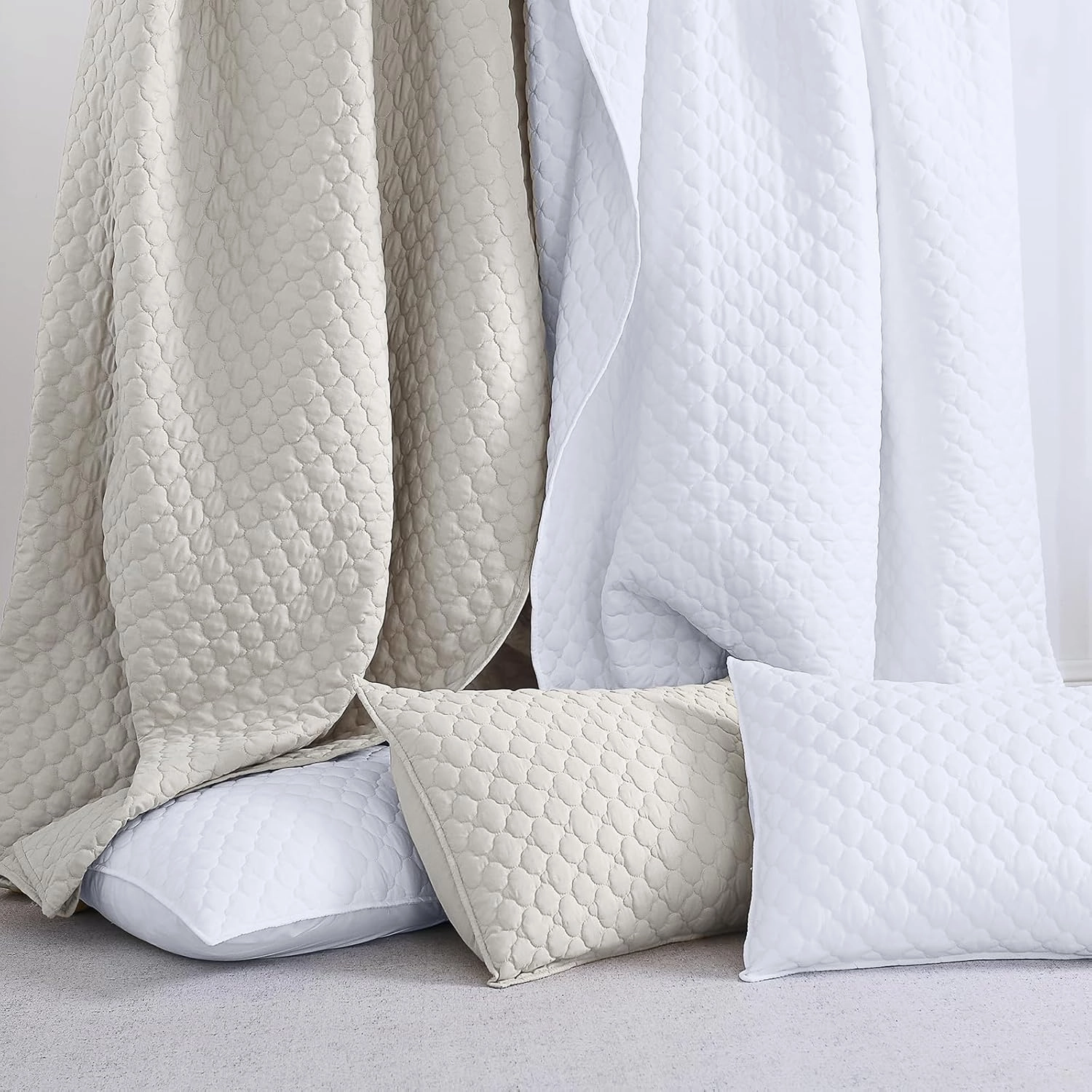 HORIMOTE HOME Quilt Set Queen Size Beige Bedspread, Modern Style Quilted Clouds Pattern Soft Coverlet Set Lightweight Microfiber for All Season, 3 Pieces Includes 1 Quilt and 2 Pillow Sham