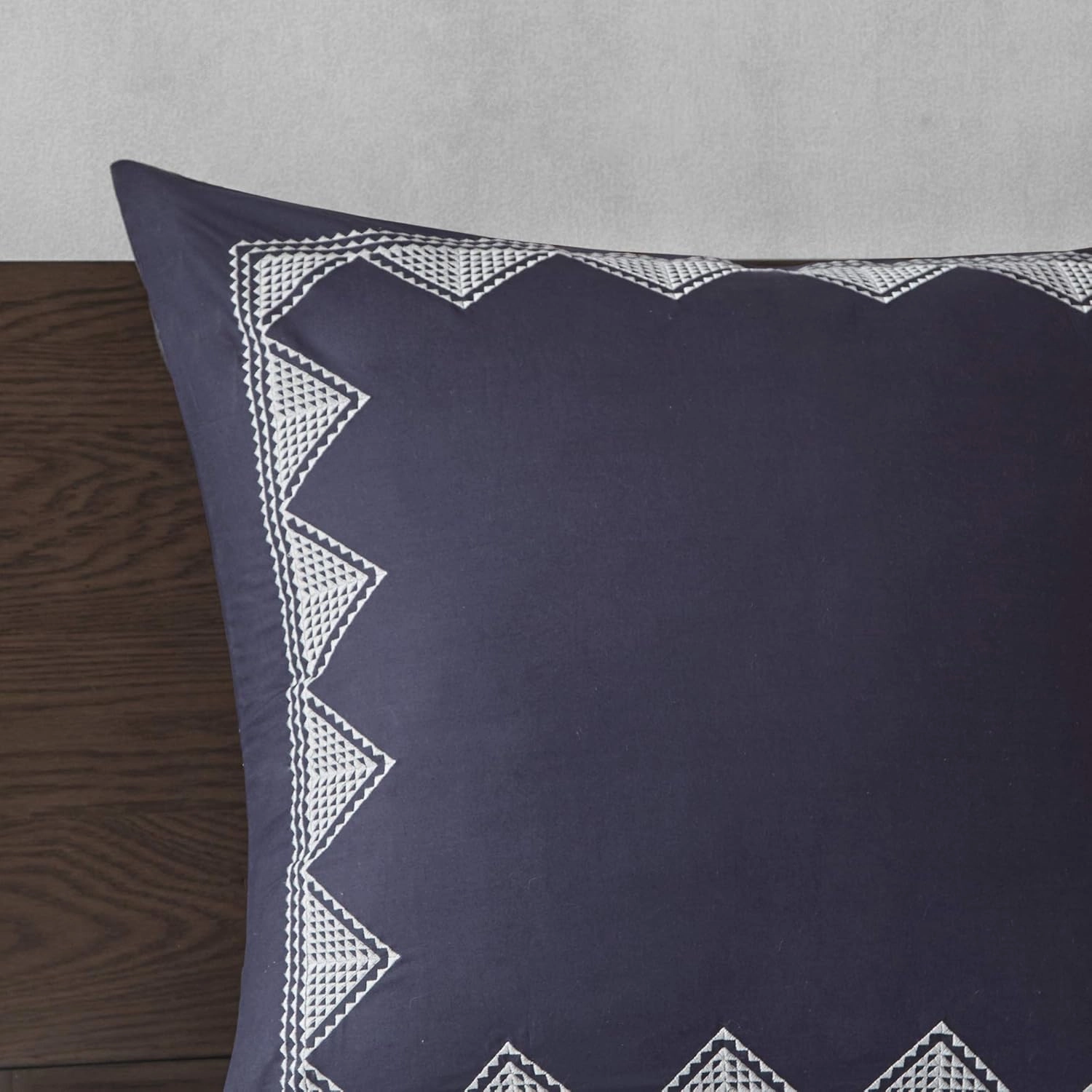 INK IVY Reversible Cotton Quilt-Luxury Double Sided Stitching Design All Season, Breathable Coverlet Bedspread Bedding, Matching Shams, King/Cal King(104"x92"), Alpine Chevron Navy 3 Piece