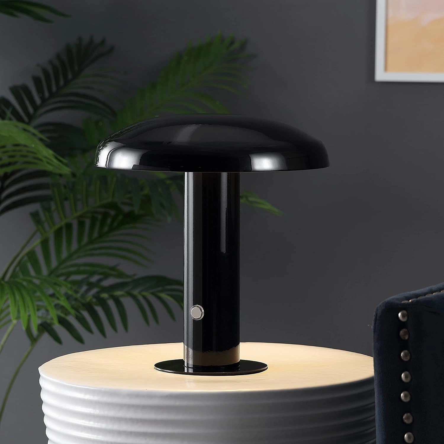 JONATHAN Y JYL7114A Suillius 11" Contemporary Bohemian Rechargeable/Cordless Portable Iron Integrated LED Mushroom Table Lamp Modern, Coastal Bedside Desk Nightstand Lamp, Black