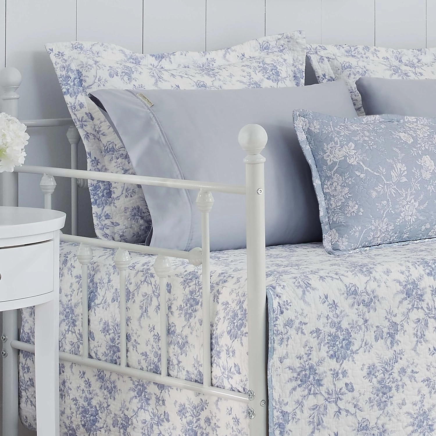 Laura Ashley Home - Daybed Set, Floral Bedding with Matching Shams & Pillow Cover, Home Decor for All Seasons (Walled Garden Blue, Daybed)