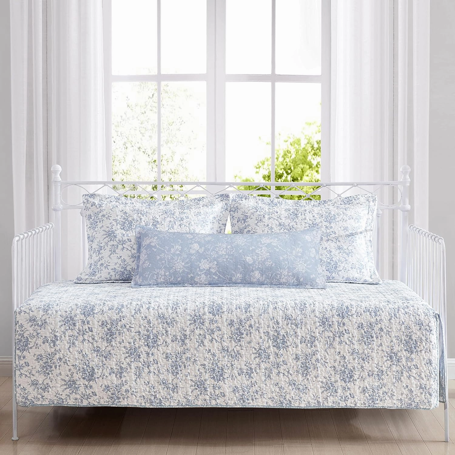 Laura Ashley Home - Daybed Set, Floral Bedding with Matching Shams & Pillow Cover, Home Decor for All Seasons (Walled Garden Blue, Daybed)