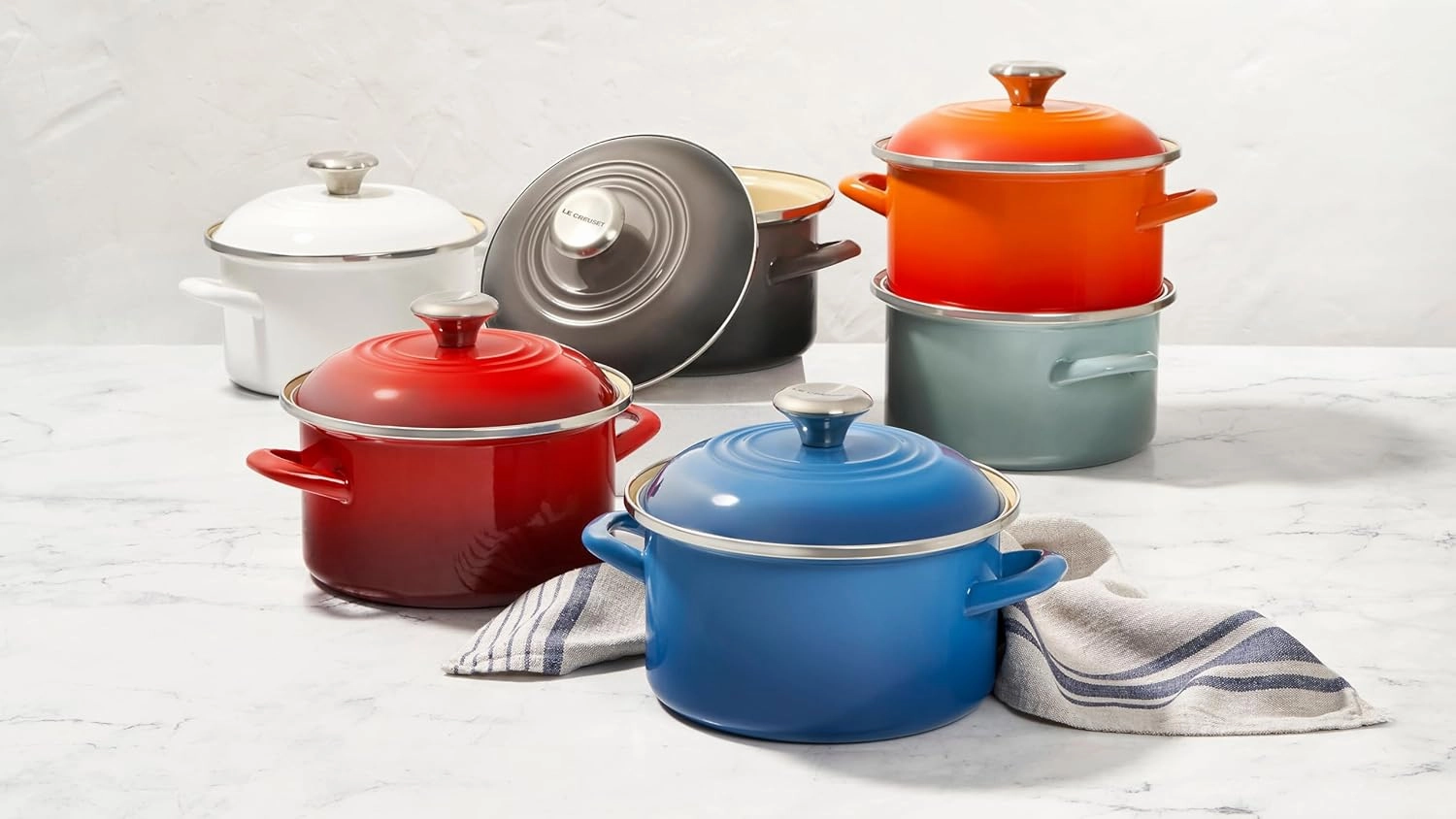 Le Creuset Enamel on Steel Traditional Petite Stockpot, 3.8qt., White