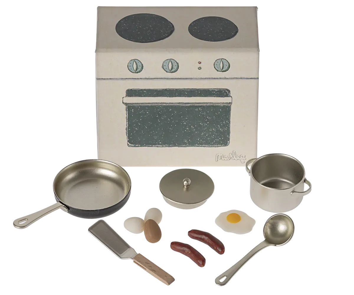 Maileg Cooking Set for Mouse