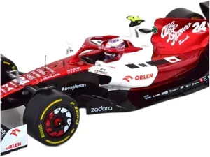 Metal Toy Vehicle 1/18 Romeo C42 Canada F1 2022 Zhou Guanyu Simulation Alloy Racing Car Model Collection Ornaments Scale Vehicles