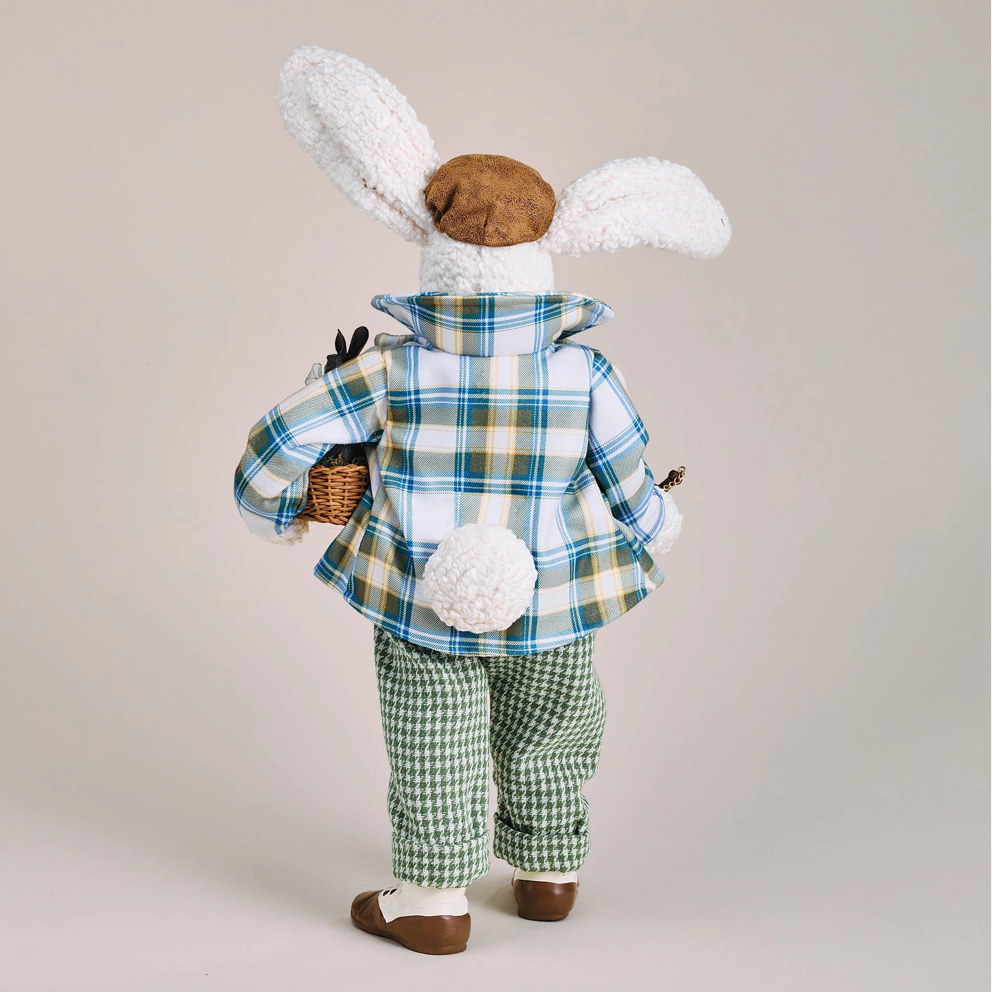 Samuel Bunny Sculpture