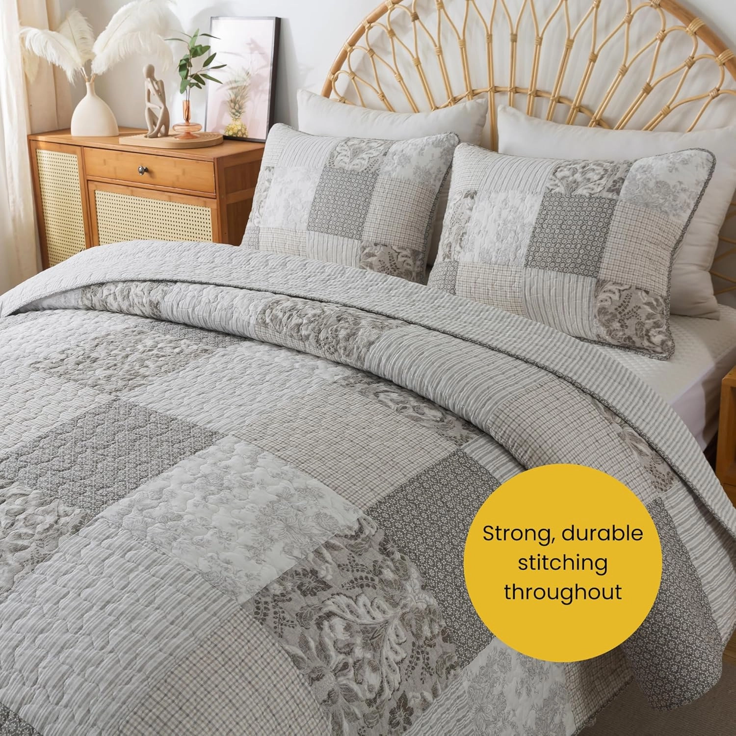 SLPR Silver Linings Cotton Quilt Set - Queen Size with 2 Shams, Neutral Pieced Patchwork Design, Country Silver Gray Quilted Comforter, Lightweight Summer Farmhouse Bedspread