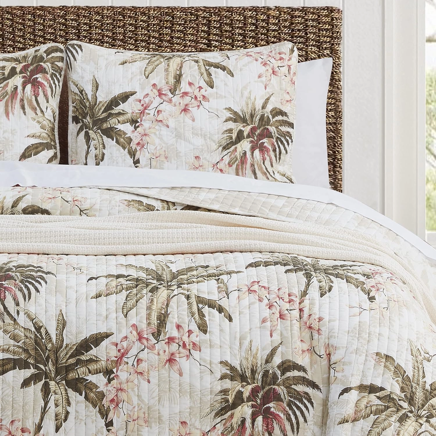 Tommy Bahama - Quilt Set, Reversible Cotton Bedding with Matching Shams, Lightweight Home Decor for All Seasons (Bonny Cove Ivory, King), Green/Orange/Beige