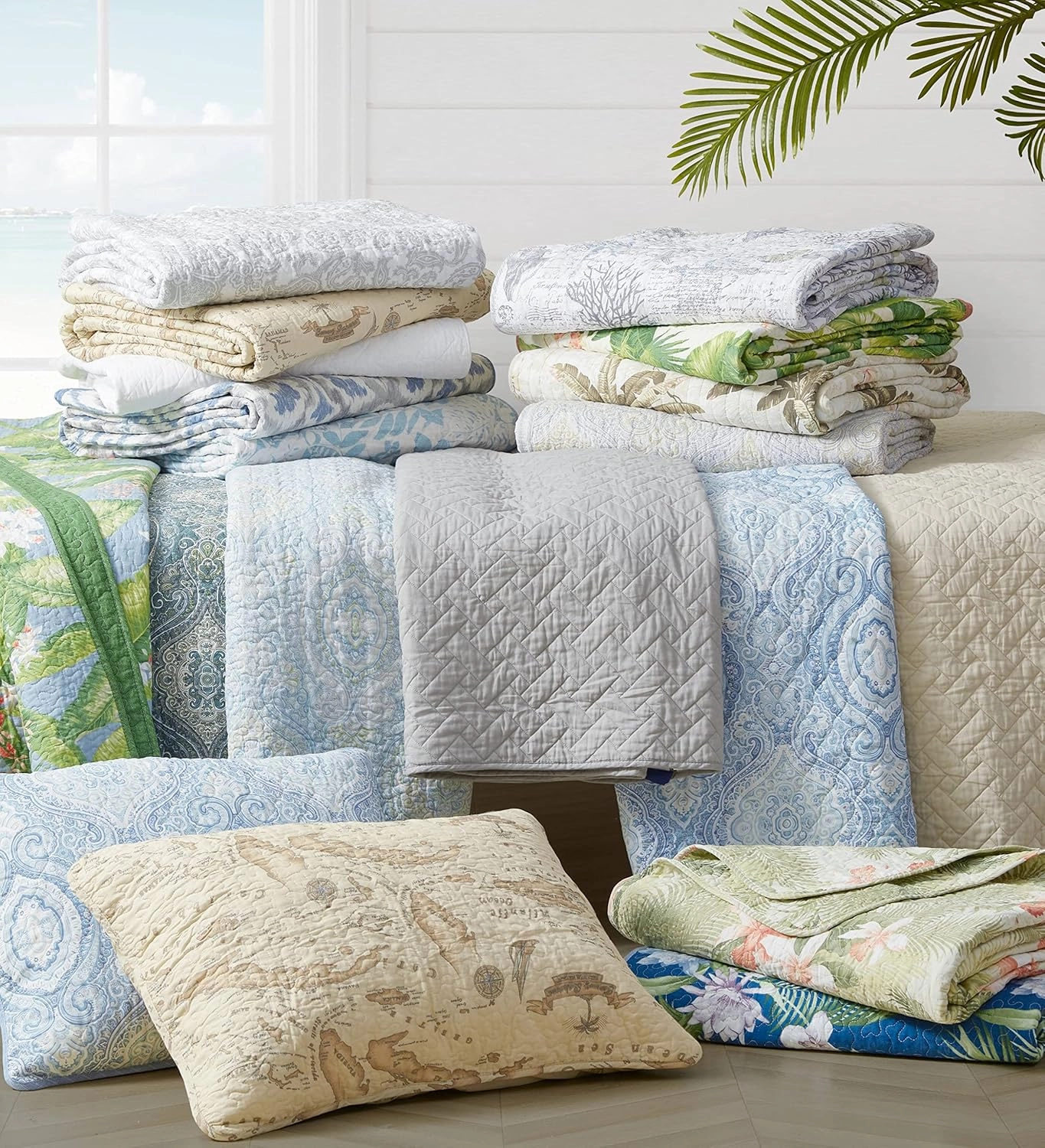 Tommy Bahama - Quilt Set, Reversible Cotton Bedding with Matching Shams, Lightweight Home Decor for All Seasons (Bonny Cove Ivory, King), Green/Orange/Beige
