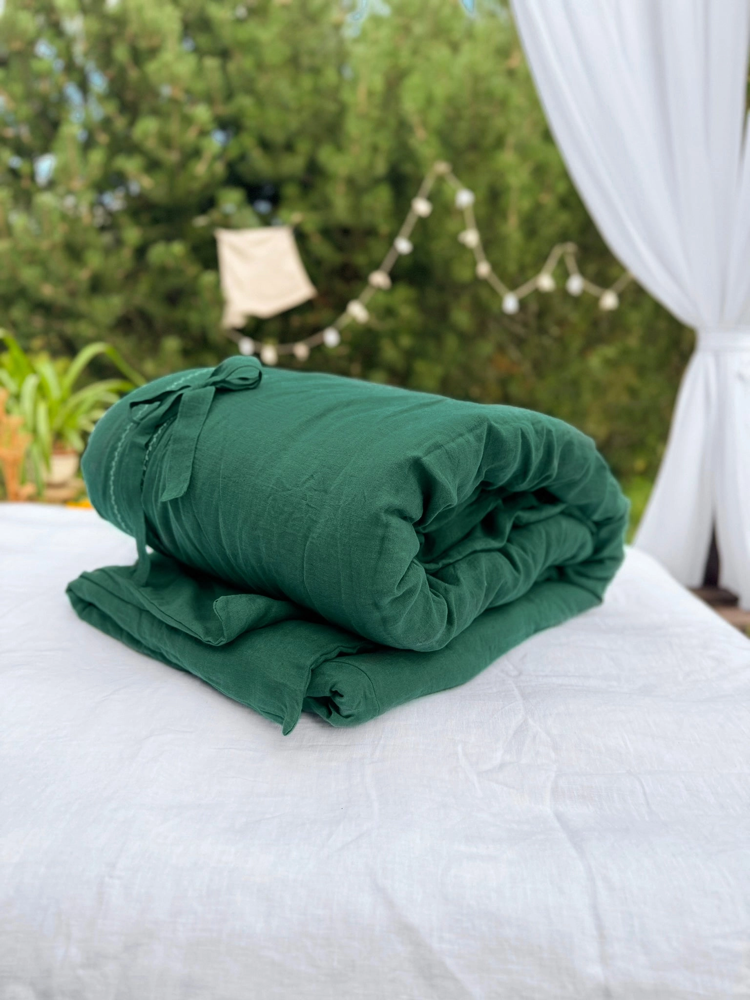 US size bedding set with White Embroidery. Dark colors options. Top closure for bed sheets