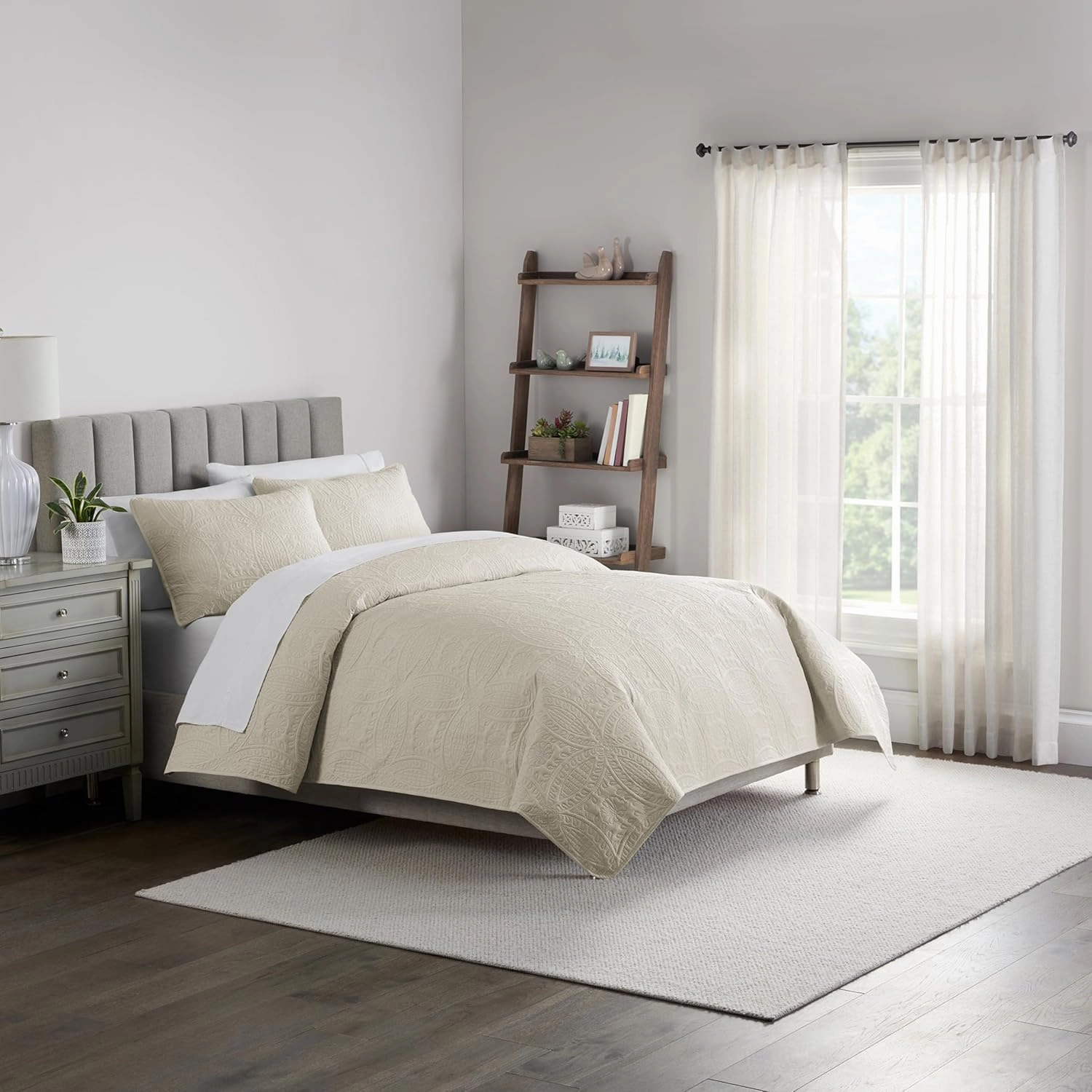 Waverly Traditions Vintage Medallion Pinsonic 3 Piece Quilted Solid Bedding Set, Full/Queen Bed Set with 2 Pillow Shams and Quilt, Lightweight and Machine Washable, Beige