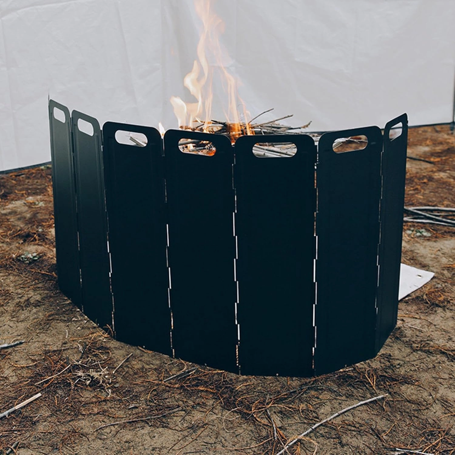 Wood Stove Screen - Portable Folding Stove Shield with Storage Bag, Camping Accessories | Stable Wind Screen for Barbecue, Fishing, Outdoor Outings, Sturdy Shield for Outdoor Cooking