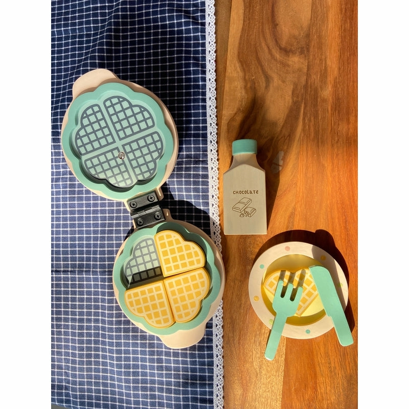 Wooden Sweet Treat Waffle Maker Toy Set - Green (3-7 Years)